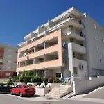 Apartment Orange